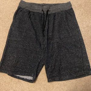 Men’s casual shorts